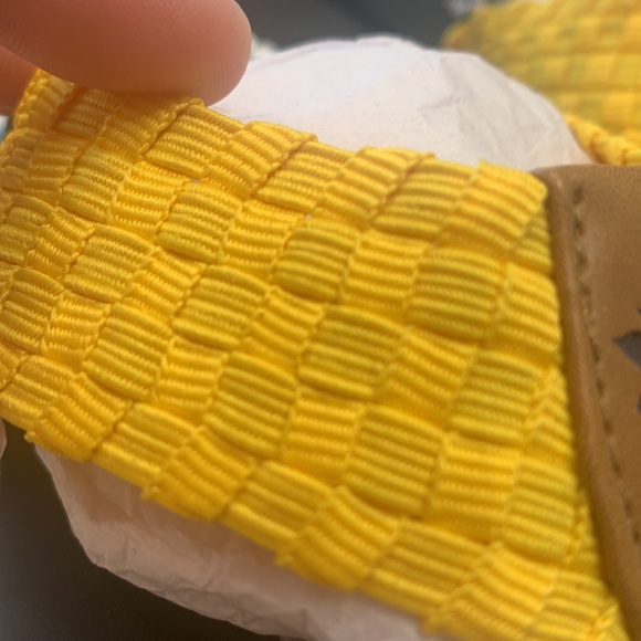 Yellow Box yellow flip flop - Picture 9 of 9